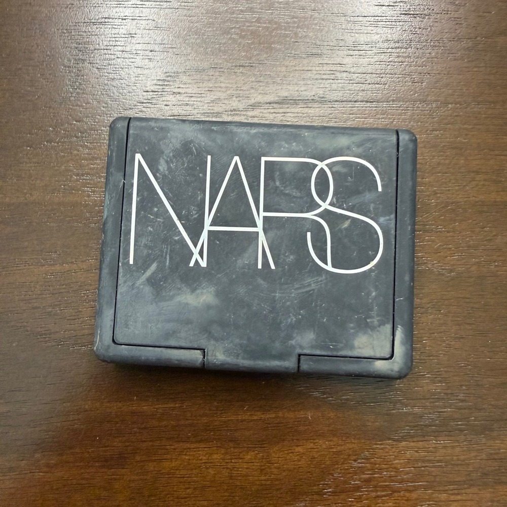 NARS Blush in Behave